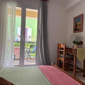 Kleio's Appartamento Lixouri