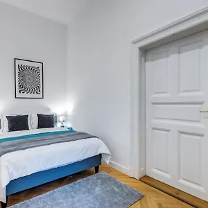 Szondi Budapest