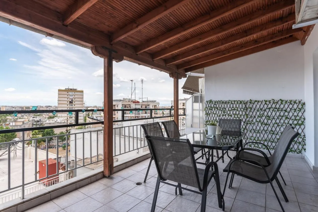 Cozy Apartment Next To City Center Tessalónica